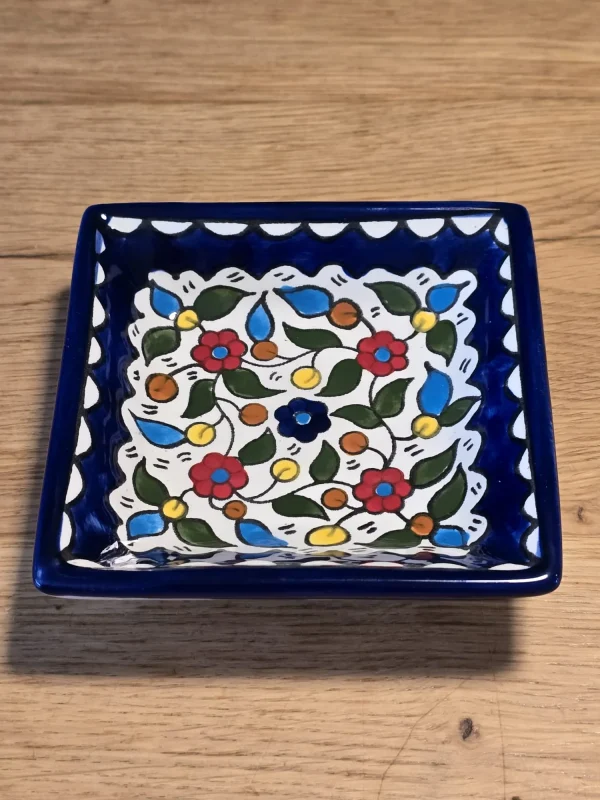 Vierkant schaaltje bloemen 10 cm.